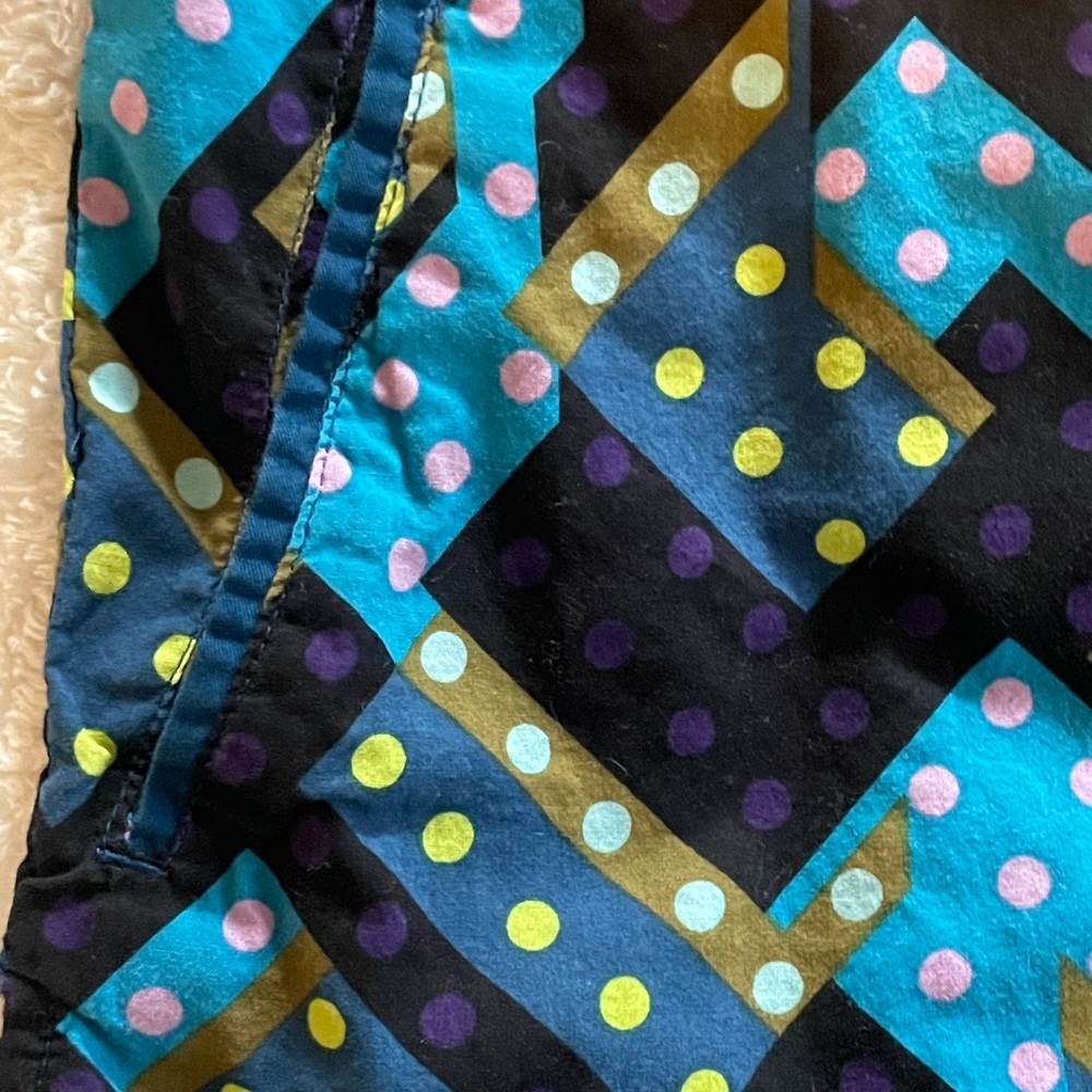 Geometric Patterned Women's Top - Picture 3 of 3